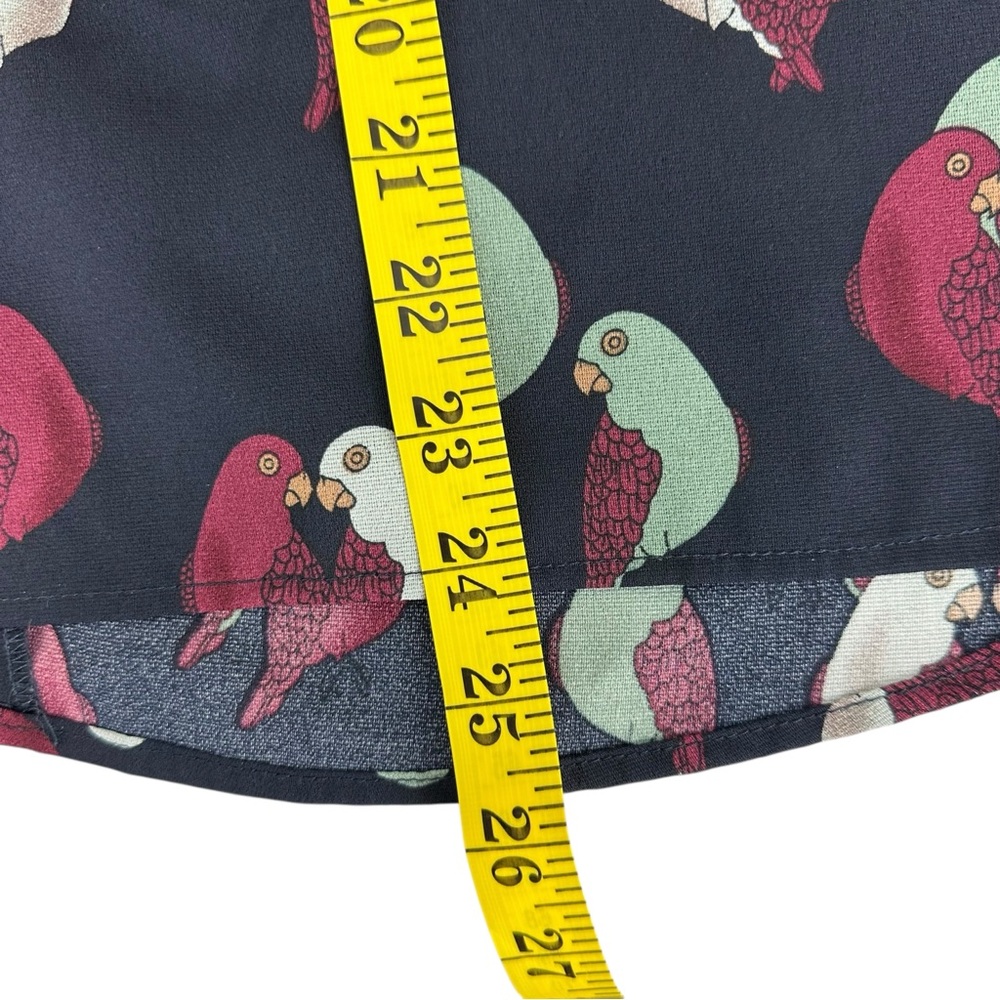 Frnch Parrot Bird Print Blouse Size S Navy Blue - Picture 7 of 8